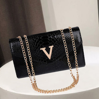 Doğu Yakası Kızı Crossbody